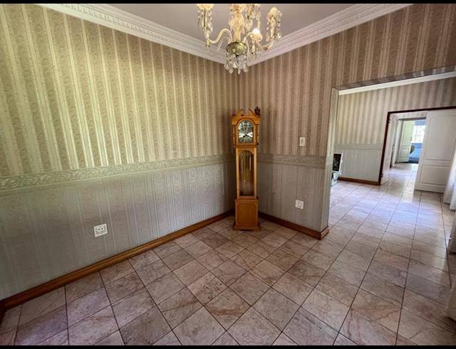 5 BEDROOM HOUSE FOR SALE IN WEBBER